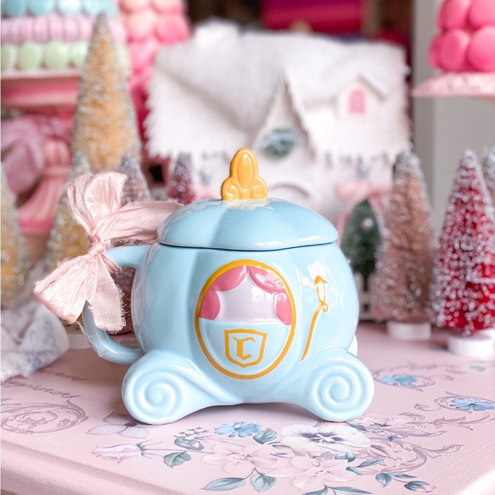 NEW Rae Dunn x Disney Cinderellas Pastel Pumpkin Carriage Coffee Mug w/ Top